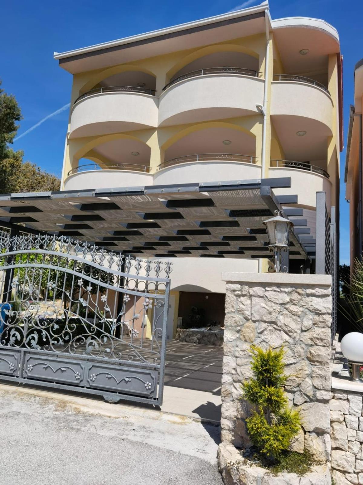 Apartments Annie Rogoznica  Zewnętrze zdjęcie