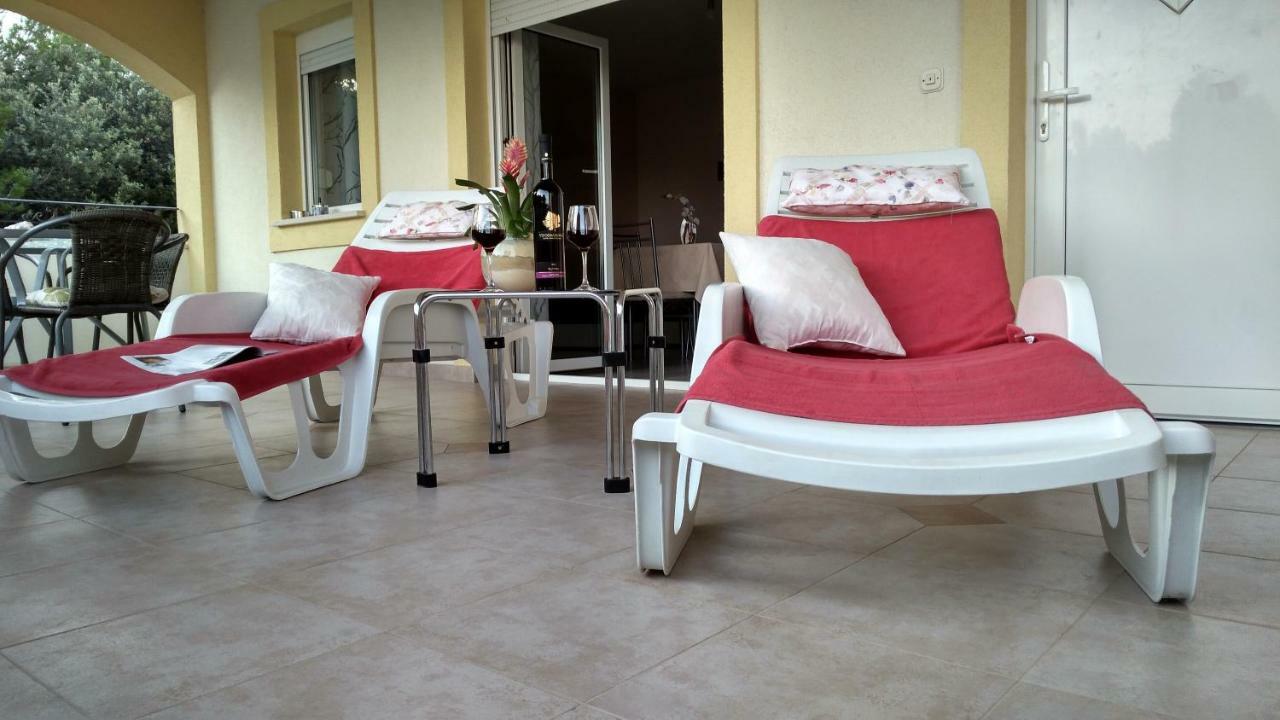 Apartments Annie Rogoznica  Zewnętrze zdjęcie